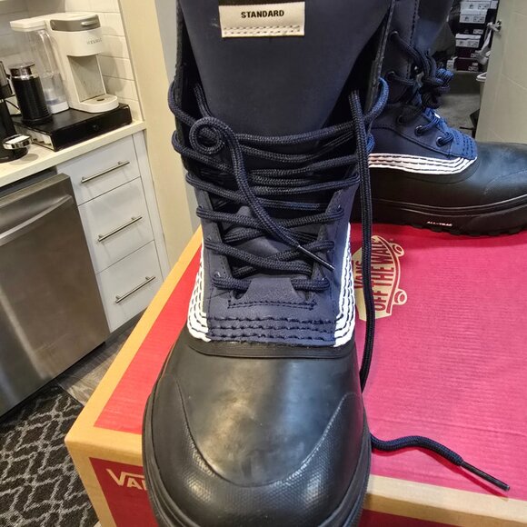 Vans Standard Snow MTE Winter Boots WATERPROOF VN000D2DYA6 MENS 10 BLACK/NAVY - Picture 3 of 14